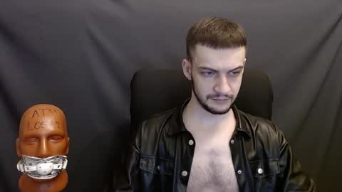 Sir Damien online show from January 3, 8:22 pm