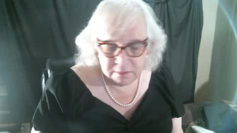Sissy Diane online show from December 26, 12:25 am