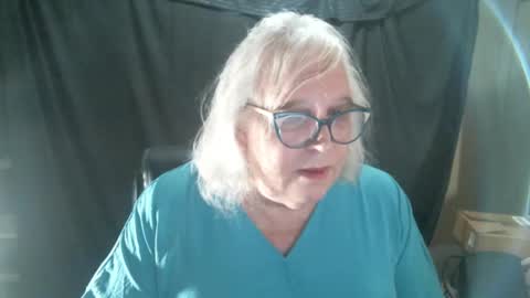 Sissy Diane online show from February 3, 12:36 am