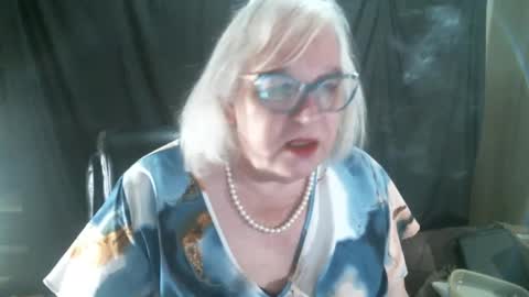 Sissy Diane online show from January 1, 12:32 am