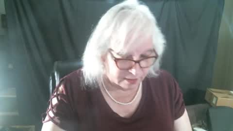 Sissy Diane online show from January 10, 12:38 am