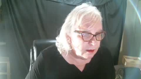 Sissy Diane online show from February 6, 12:43 am