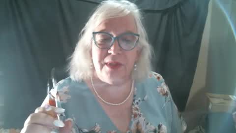 Sissy Diane online show from January 21, 12:36 am
