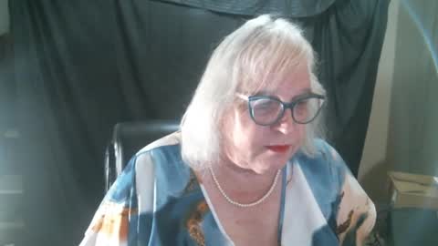 Sissy Diane online show from January 25, 12:38 am