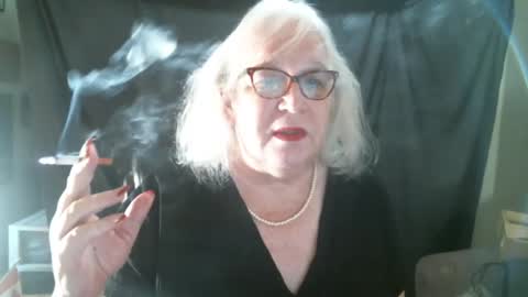 Sissy Diane online show from March 9, 1:15 pm