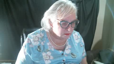 Sissy Diane online show from December 9, 12:23 am