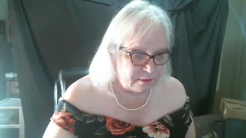 Sissy Diane online show from February 23, 1:53 pm