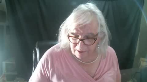 Sissy Diane online show from March 8, 12:33 am