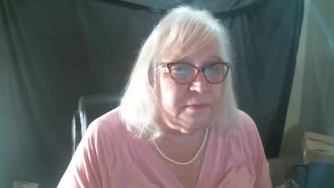 Sissy Diane online show from March 11, 11:37 pm