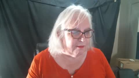 Sissy Diane online show from January 14, 12:33 am