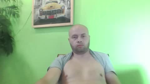 Snapshot of sixten19795 chatting on September 10, 7:09 am sixten19795 online show from September 10, 7:09 am