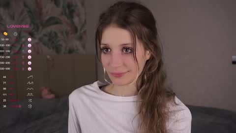 Emily online show from March 8, 1:17 am