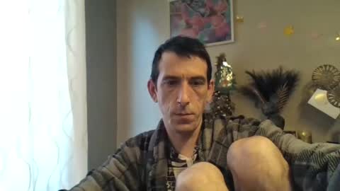 Snapshot of skinnybigcock2 chatting on January 3, 8:54 am SkinnyBigCock2 online show from January 3, 8:54 am