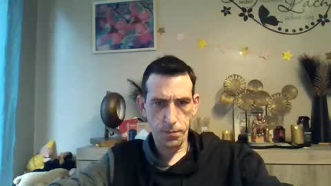 Snapshot of skinnybigcock2 chatting on March 11, 7:46 am SkinnyBigCock2 online show from March 11, 7:46 am