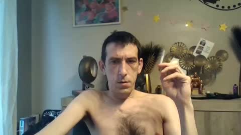 Snapshot of skinnybigcock2 chatting on December 27, 8:45 am SkinnyBigCock2 online show from December 27, 8:45 am