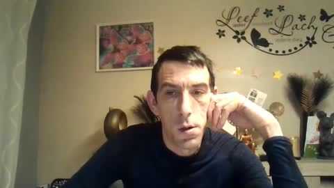 Snapshot of skinnybigcock2 chatting on January 7, 3:03 am SkinnyBigCock2 online show from January 7, 3:03 am