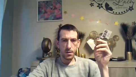 Snapshot of skinnybigcock2 chatting on December 5, 7:54 am SkinnyBigCock2 online show from December 5, 7:54 am