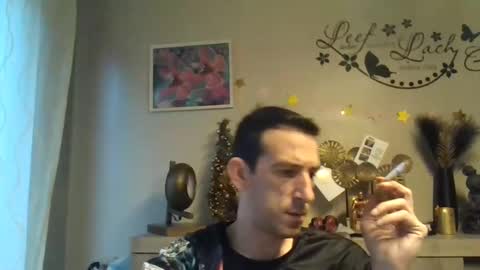 Snapshot of skinnybigcock2 chatting on December 2, 8:14 am SkinnyBigCock2 online show from December 2, 8:14 am