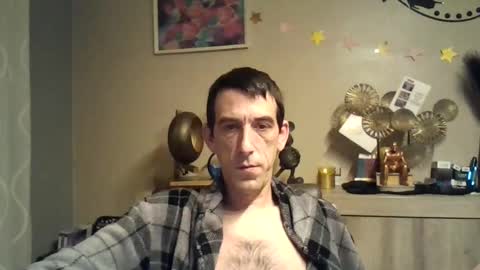 Snapshot of skinnybigcock2 chatting on January 17, 1:15 am SkinnyBigCock2 online show from January 17, 1:15 am