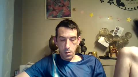Snapshot of skinnybigcock2 chatting on January 5, 8:00 am SkinnyBigCock2 online show from January 5, 8:00 am