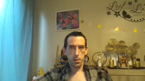 Snapshot of skinnybigcock2 chatting on September 11, 6:03 am SkinnyBigCock2 online show from September 11, 6:03 am