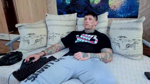 skirlingod online show from September 18, 7:01 am