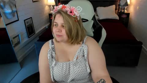 Snapshot of sladadeew chatting on January 28, 12:11 pm Slada Deew online show from January 28, 12:11 pm