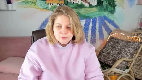 Snapshot of sladadeew chatting on February 12, 9:10 am Slada Deew online show from February 12, 9:10 am