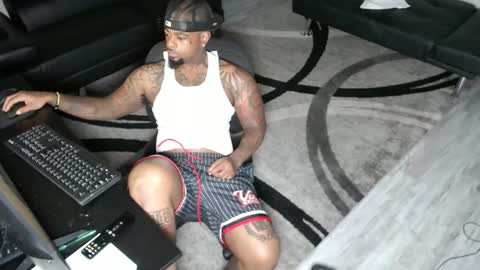 Snapshot of slangondemhoes chatting on December 7, 9:17 pm nasty twitter KASHCARTERATL online show from December 7, 9:17 pm