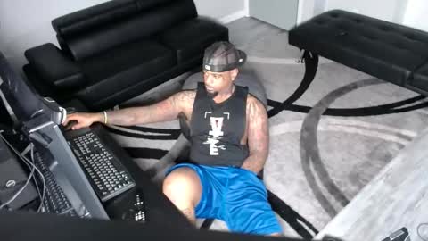 Snapshot of slangondemhoes chatting on December 5, 10:50 pm nasty twitter KASHCARTERATL online show from December 5, 10:50 pm