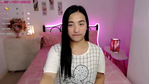 Snapshot of slave_amanda69 chatting on December 20, 1:00 pm Queen Cyrine online show from December 20, 1:00 pm