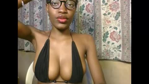 slimkatie__ online show from September 9, 12:43 am