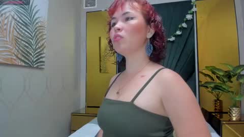 Paola  online show from February 11, 11:20 am