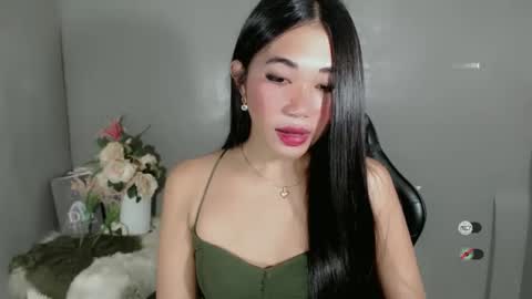 Snapshot of slutty_shanin chatting on January 24, 1:03 am SHANIN online show from January 24, 1:03 am