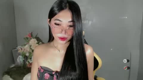 Snapshot of slutty_shanin chatting on January 15, 1:23 am SHANIN online show from January 15, 1:23 am