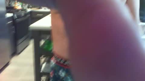 Snapshot of smashing_machine_412 chatting on January 28, 12:05 am smashing_machine_412 online show from January 28, 12:05 am