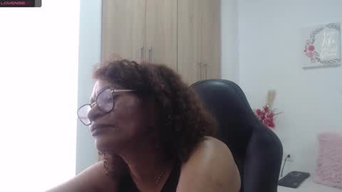 Smileth online show from February 21, 6:04 pm