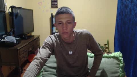Snapshot of smith_lechosoxxx chatting on September 21, 6:06 am smith_lechosoxxx online show from September 21, 6:06 am