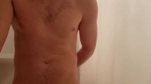 Snapshot of smitty6924 chatting on January 13, 10:58 am smitty6924 online show from January 13, 10:58 am