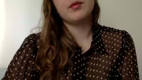 Snapshot of smokeshow3 chatting on February 6, 7:40 pm smokeshow3 online show from February 6, 7:40 pm