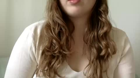 Snapshot of smokeshow3 chatting on February 17, 7:23 pm smokeshow3 online show from February 17, 7:23 pm