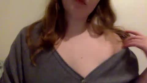 Snapshot of smokeshow3 chatting on February 16, 3:47 am smokeshow3 online show from February 16, 3:47 am