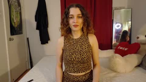 Babygirl Ivy online show from March 4, 11:54 pm