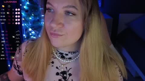 Snapshot of sofia__fairy chatting on December 25, 8:18 am Sofia Lush is active PVT is open Welcome to the world of pleasure online show from December 25, 8:18 am