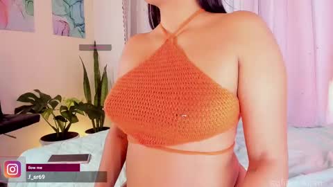 Snapshot of sofia__lujan chatting on March 10, 11:12 am call me L U online show from March 10, 11:12 am