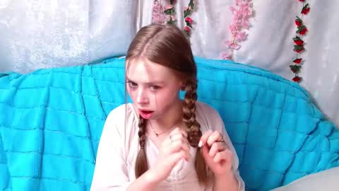 Snapshot of sofia_here chatting on March 10, 12:28 am Sofia here online show from March 10, 12:28 am