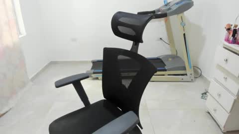 Snapshot of sofia_new chatting on September 12, 8:22 pm sofia_new online show from September 12, 8:22 pm