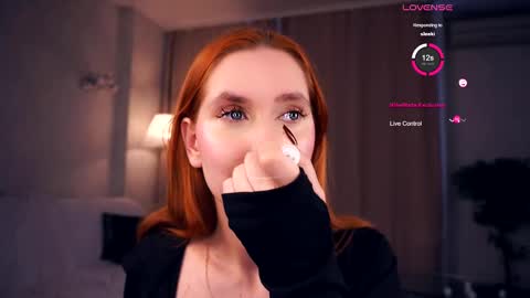 Snapshot of sofiabruno chatting on February 19, 5:16 am Hi My name is Sofia Welcome to my room Please thumbs up - its important online show from February 19, 5:16 am