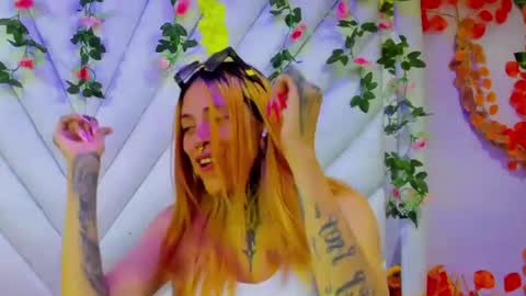 sofii_anal_ online show from September 19, 2:59 am