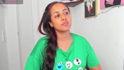 Snapshot of sofiia_rodriguez chatting on February 18, 9:09 pm sofiia rodriguez online show from February 18, 9:09 pm